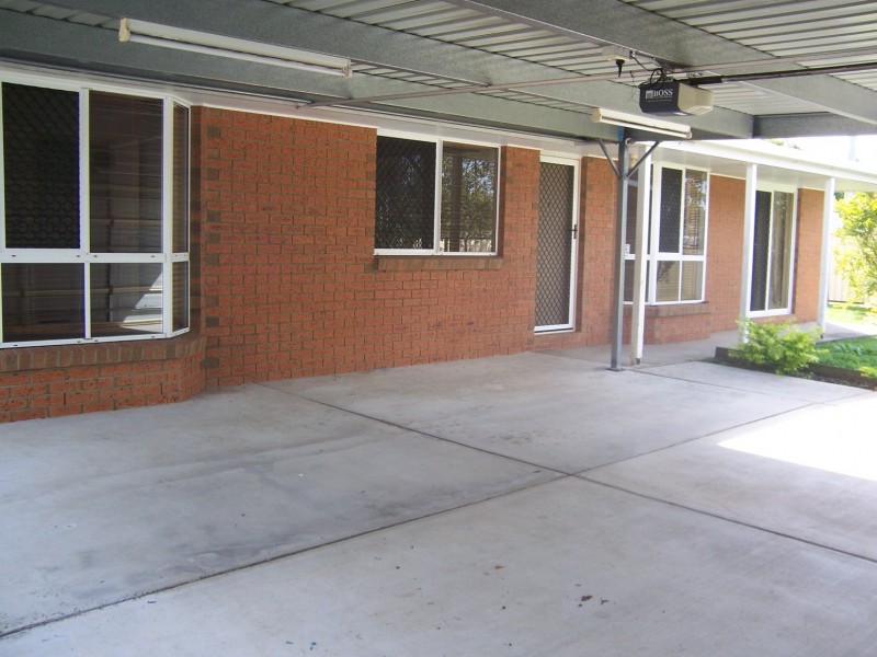 2 Mamre Court, Morayfield QLD 4506