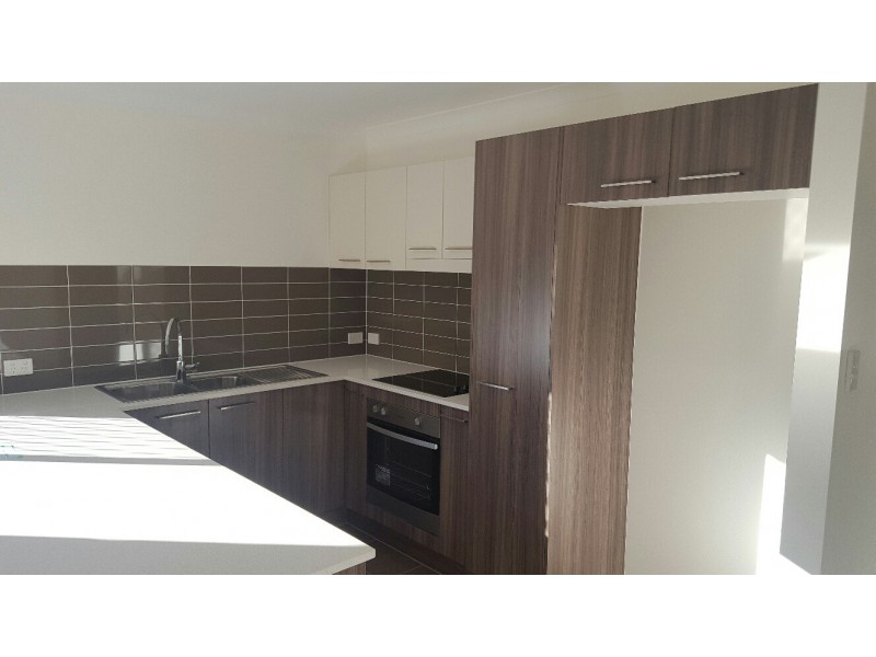 2/37 Cottrill Road, Caboolture QLD 4510