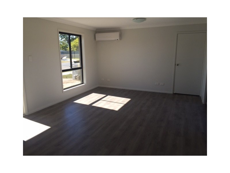 42b Pinegrove Street, Morayfield QLD 4506