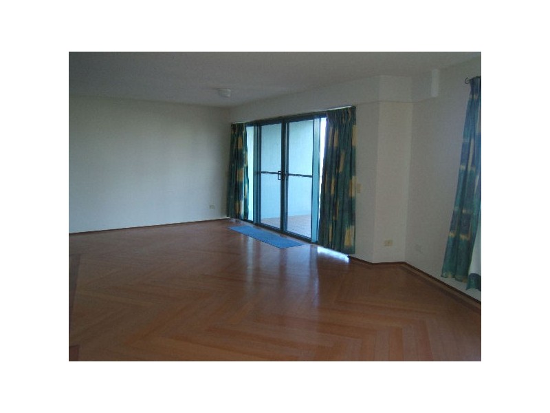 2/68 Lower Gay Terrace, Kings Beach QLD 4551