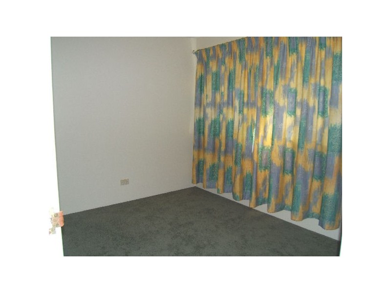 2/68 Lower Gay Terrace, Kings Beach QLD 4551