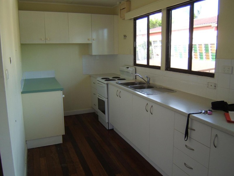 24 Arthur Street, Caloundra QLD 4551