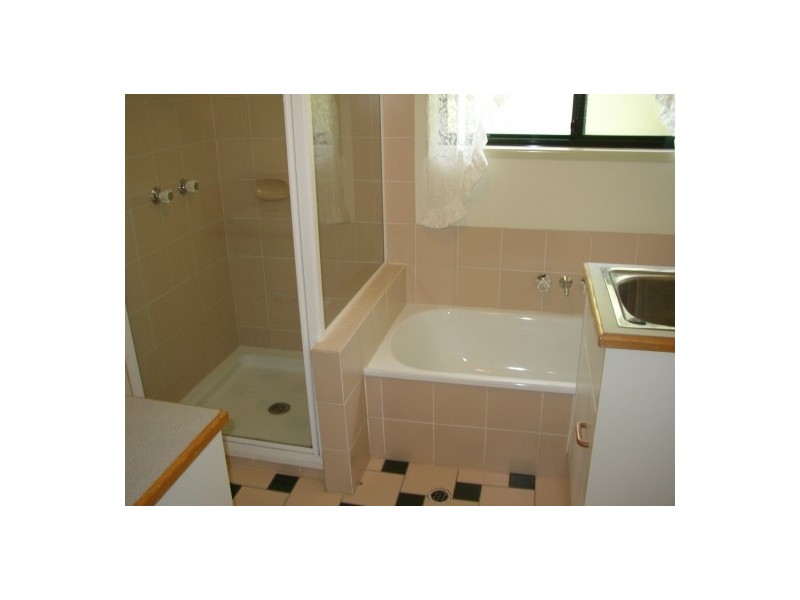 1/86 Tantula Road West, Alexandra Headland QLD 4572