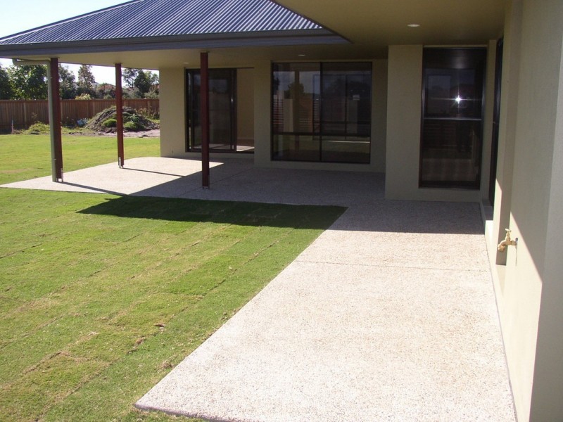 1 Endeavour Close, Pelican Waters QLD 4551