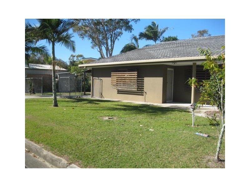 2/3 Bull Street, Currimundi QLD 4551