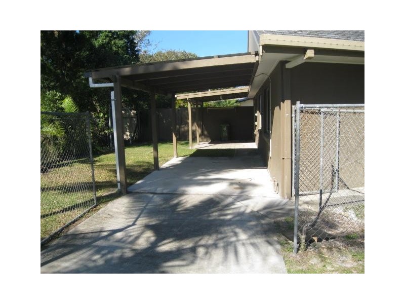 2/3 Bull Street, Currimundi QLD 4551