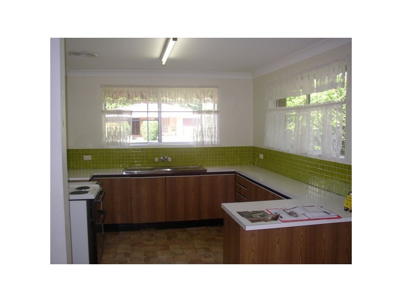 92 Taylor Ave, Golden Beach QLD 4551