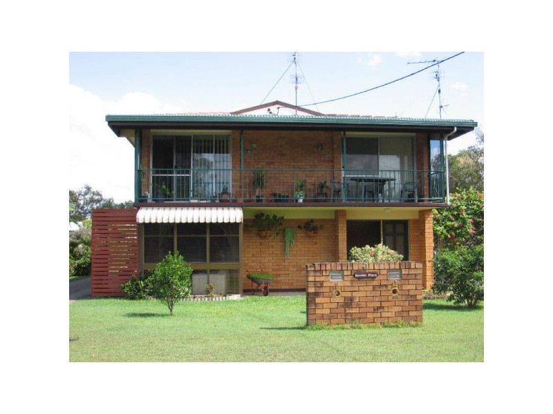 1/4 Coronation Ave, Golden Beach QLD 4551
