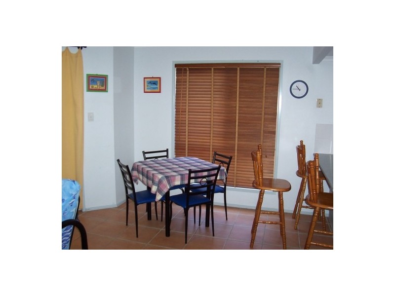 2/17 Taylor Ave, Golden Beach QLD 4551