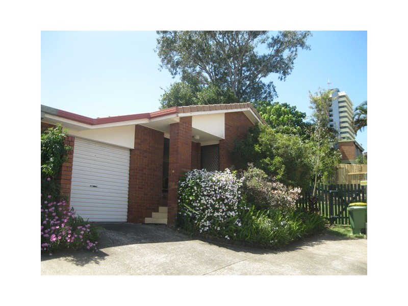 2/18 Hodgens St, Caloundra QLD 4551