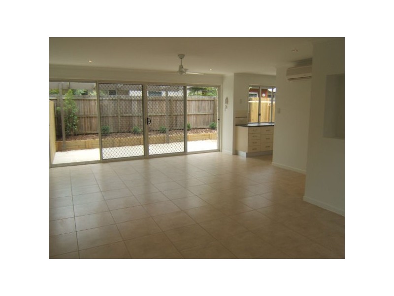 10/83 Beerwah Pde, Beerwah QLD 4519