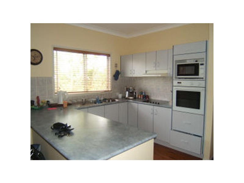 4 Satinwood Crt, Caloundra West QLD 4551