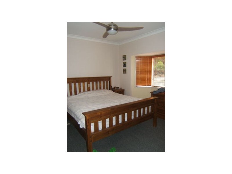 4 Satinwood Crt, Caloundra West QLD 4551