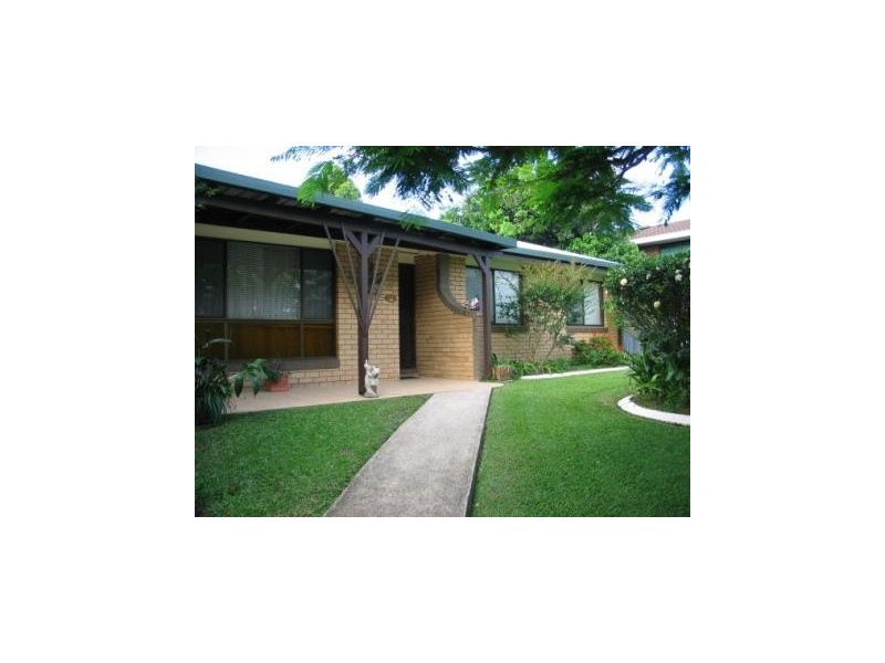 9  Mooya Crt, Battery Hill QLD 4551