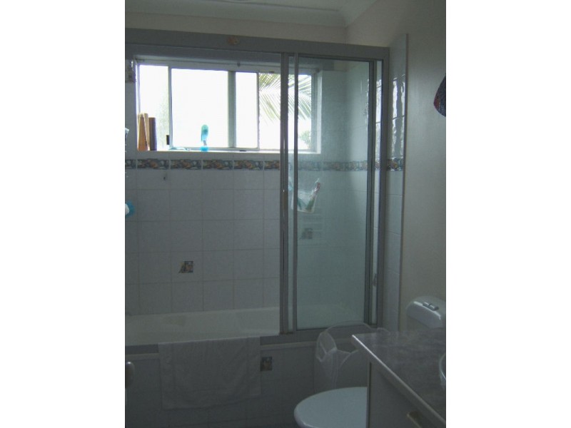 6 Hans Street, Caloundra West QLD 4551