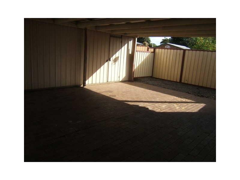 10 Laurel Street, Beerwah QLD 4519