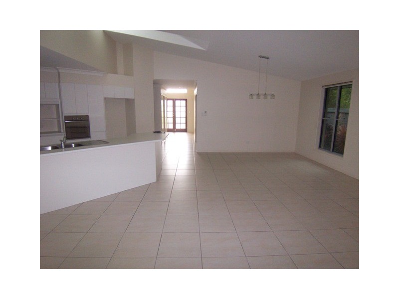 6 Midyim Court, Meridan Plains QLD 4551