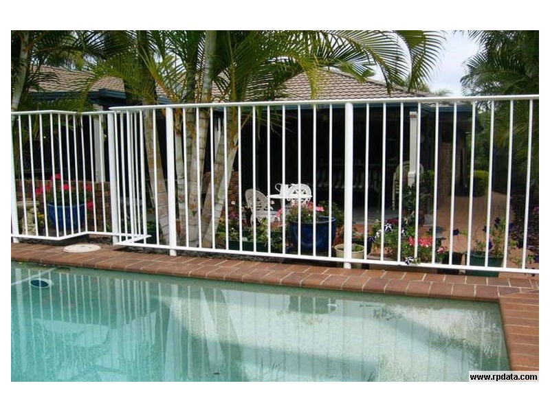 9 Rosevale Ave, Aroona QLD 4551