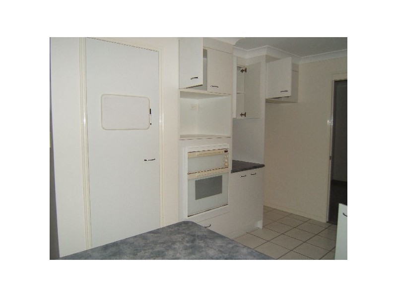 9 Rosevale Ave, Aroona QLD 4551