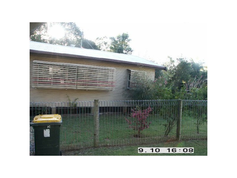 2/5 Hocking St, Nambour QLD 4560