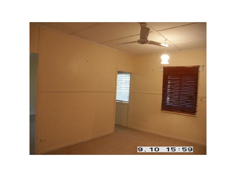 2/5 Hocking St, Nambour QLD 4560