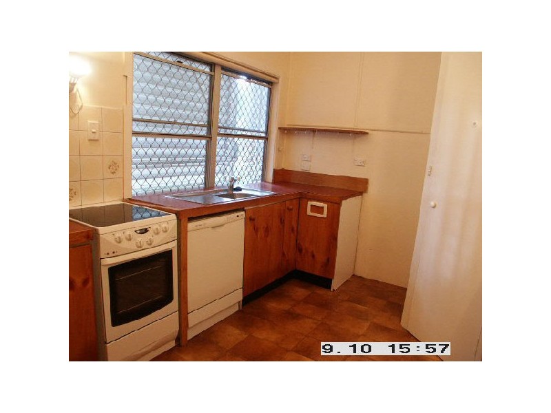 2/5 Hocking St, Nambour QLD 4560