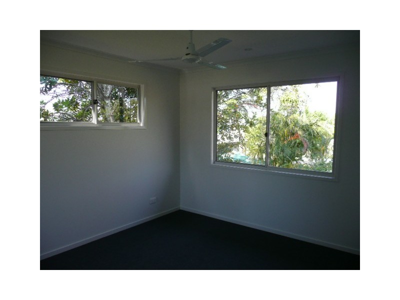 2/83 Beerwah Parade, Beerwah QLD 4519