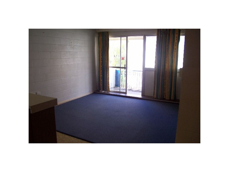 2/7 Orvieto Terrace, Kings Beach QLD 4551
