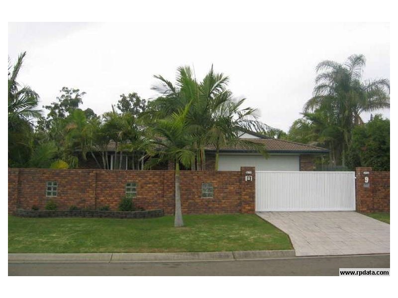 9 Rosevale Ave, Aroona QLD 4551