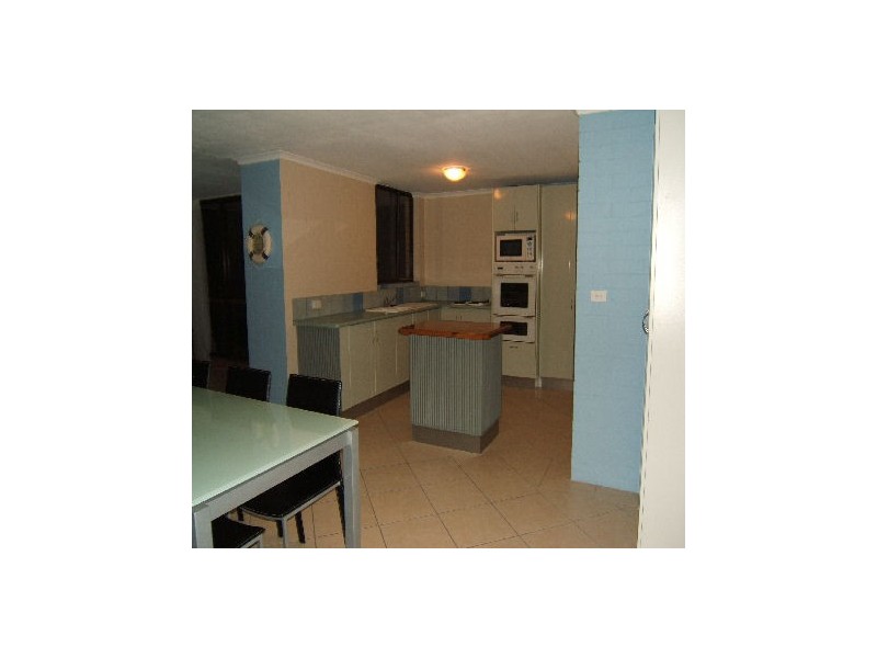 4/19 The Esplanade Bulcock Beach, Caloundra QLD 4551