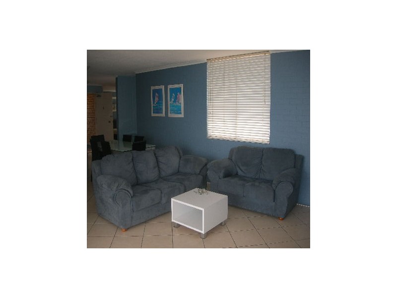 4/19 The Esplanade Bulcock Beach, Caloundra QLD 4551