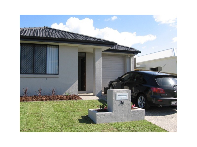 38 Crater Street, Caloundra West QLD 4551