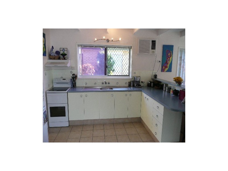 2/10 Mirnoo Street, Currimundi QLD 4551