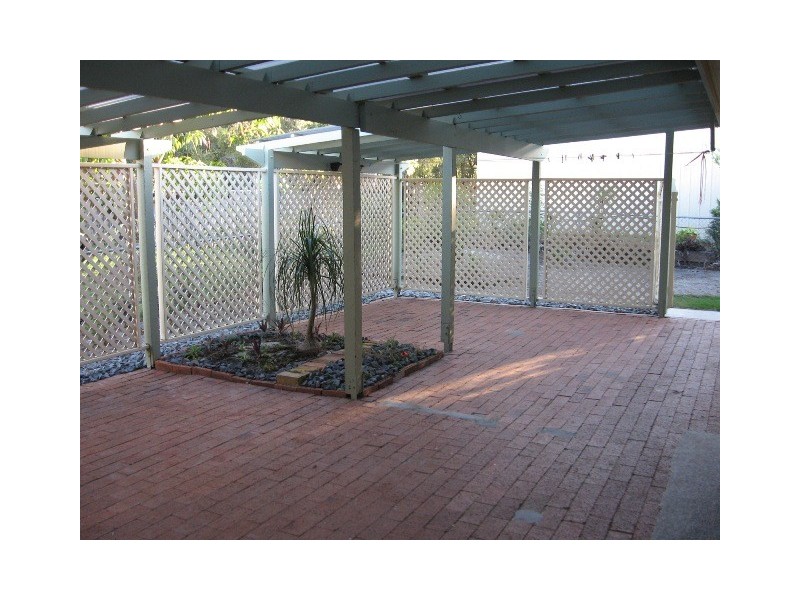 12 Nelson St, Golden Beach QLD 4551