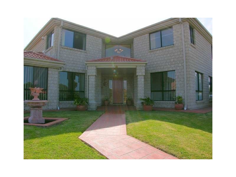 56 Kalowendha, Pelican Waters QLD 4551