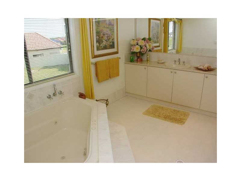 56 Kalowendha, Pelican Waters QLD 4551