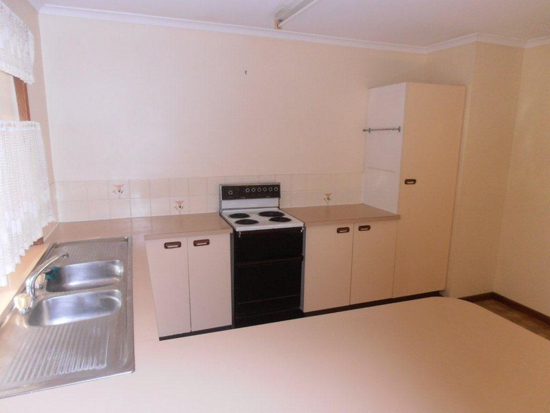 32 Milbong Street, Battery Hill QLD 4551