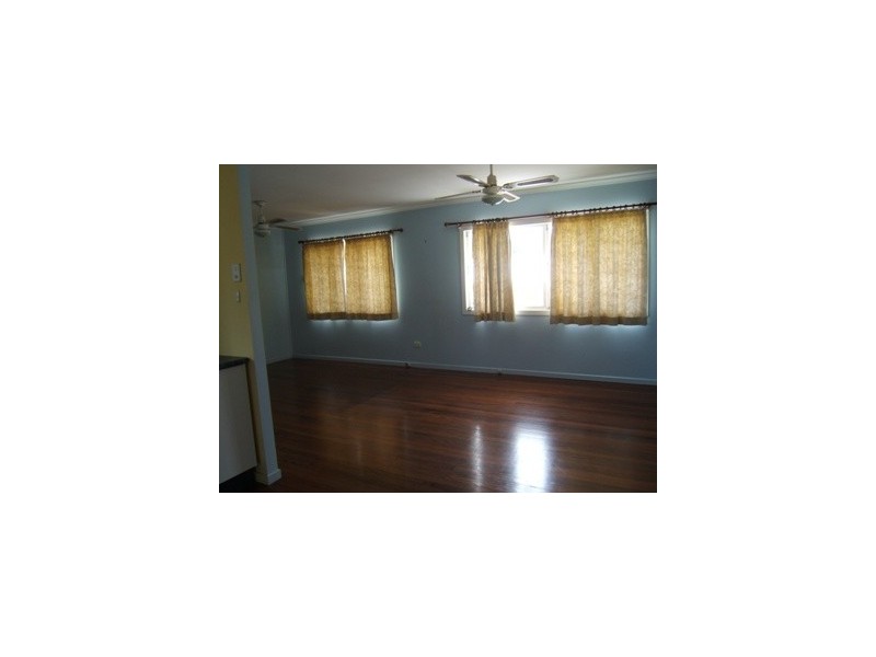 8 Wyreema Tce, Caloundra QLD 4551