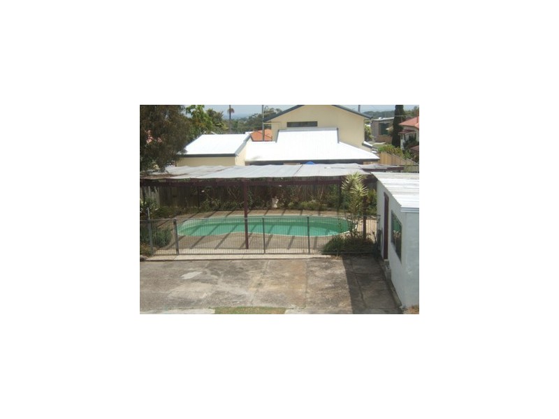 8 Wyreema Tce, Caloundra QLD 4551