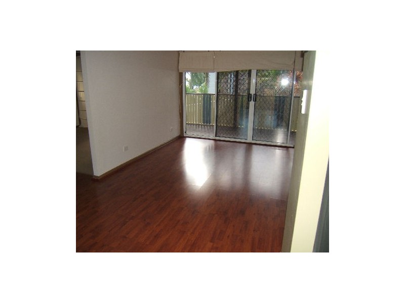 6  Hans Street, Caloundra West QLD 4551