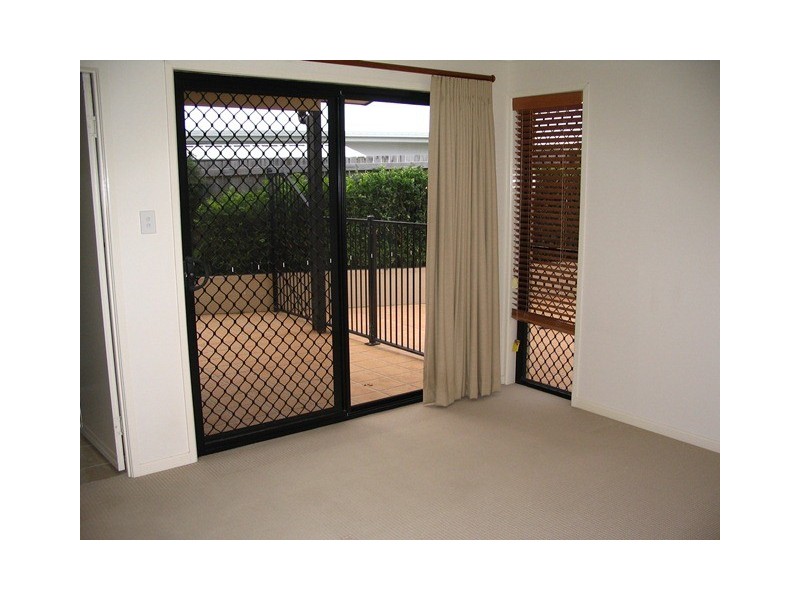 1 Glennie Close, Caloundra West QLD 4551