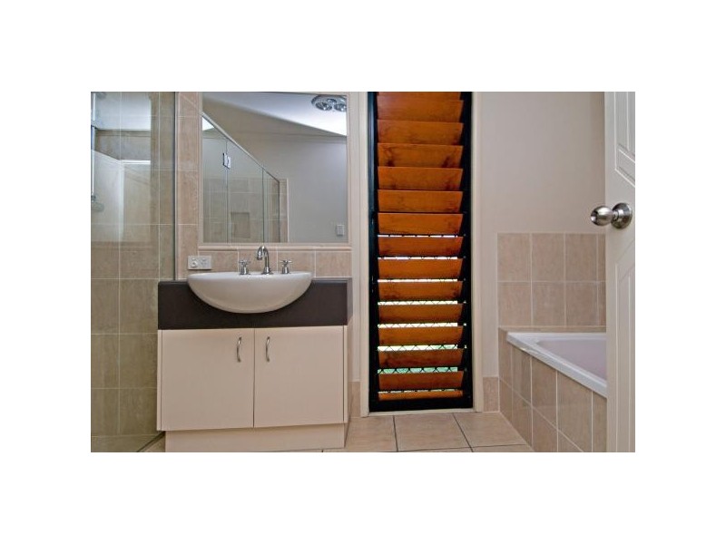 1 Glennie Close, Caloundra West QLD 4551