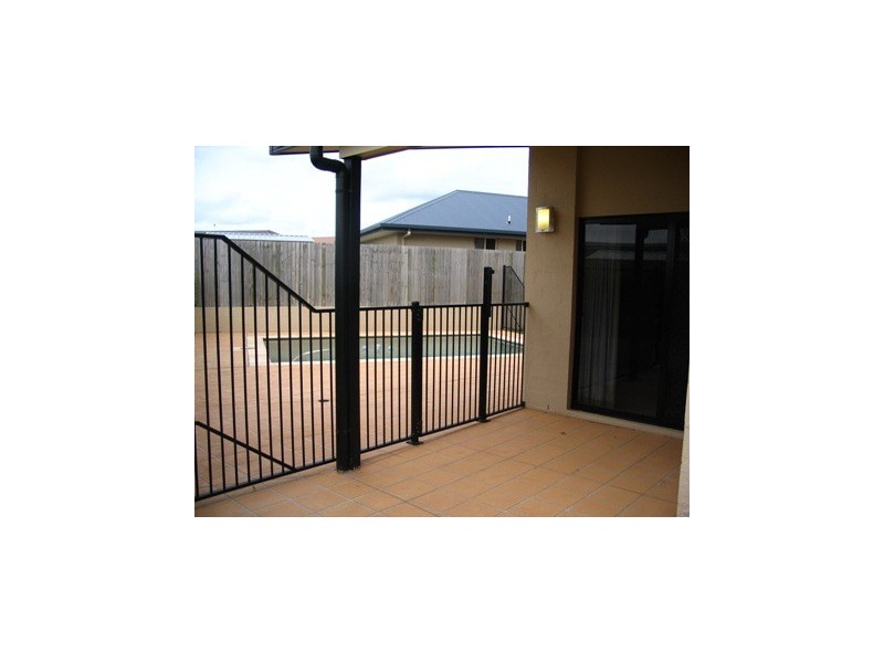 1 Glennie Close, Caloundra West QLD 4551