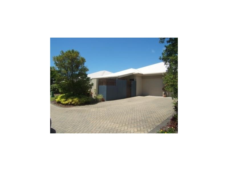 47/2 Grande Pde, Kawana Island QLD 4575