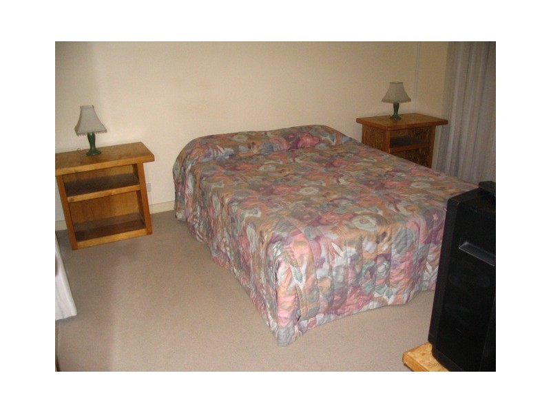 2/25-27 Landsborough Pde, Golden Beach QLD 4551