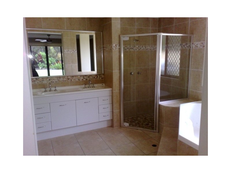 100 Mahogany Drive, Pelican Waters QLD 4551