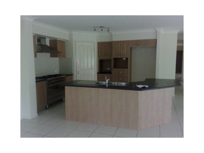 100 Mahogany Drive, Pelican Waters QLD 4551