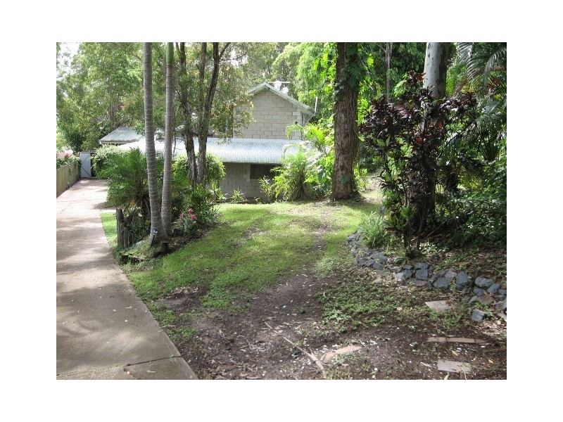 32 Latcham Drive, Little Mountain QLD 4551