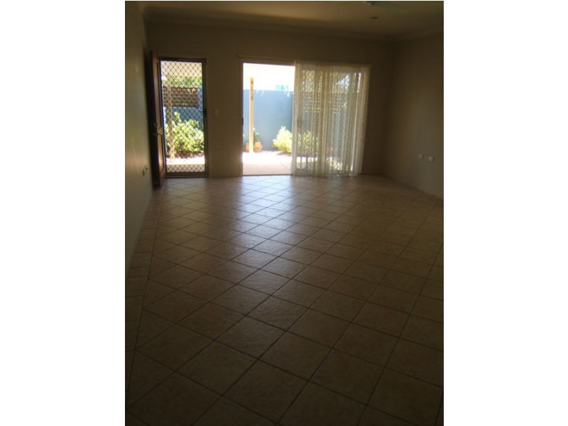 47/2 Grande Pde, Kawana Island QLD 4575