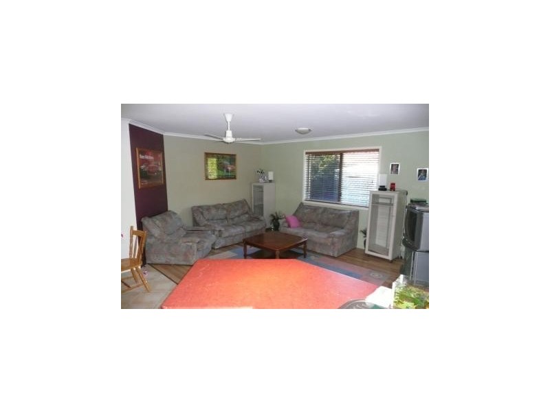 2/18 Traill Cres, Currimundi QLD 4551